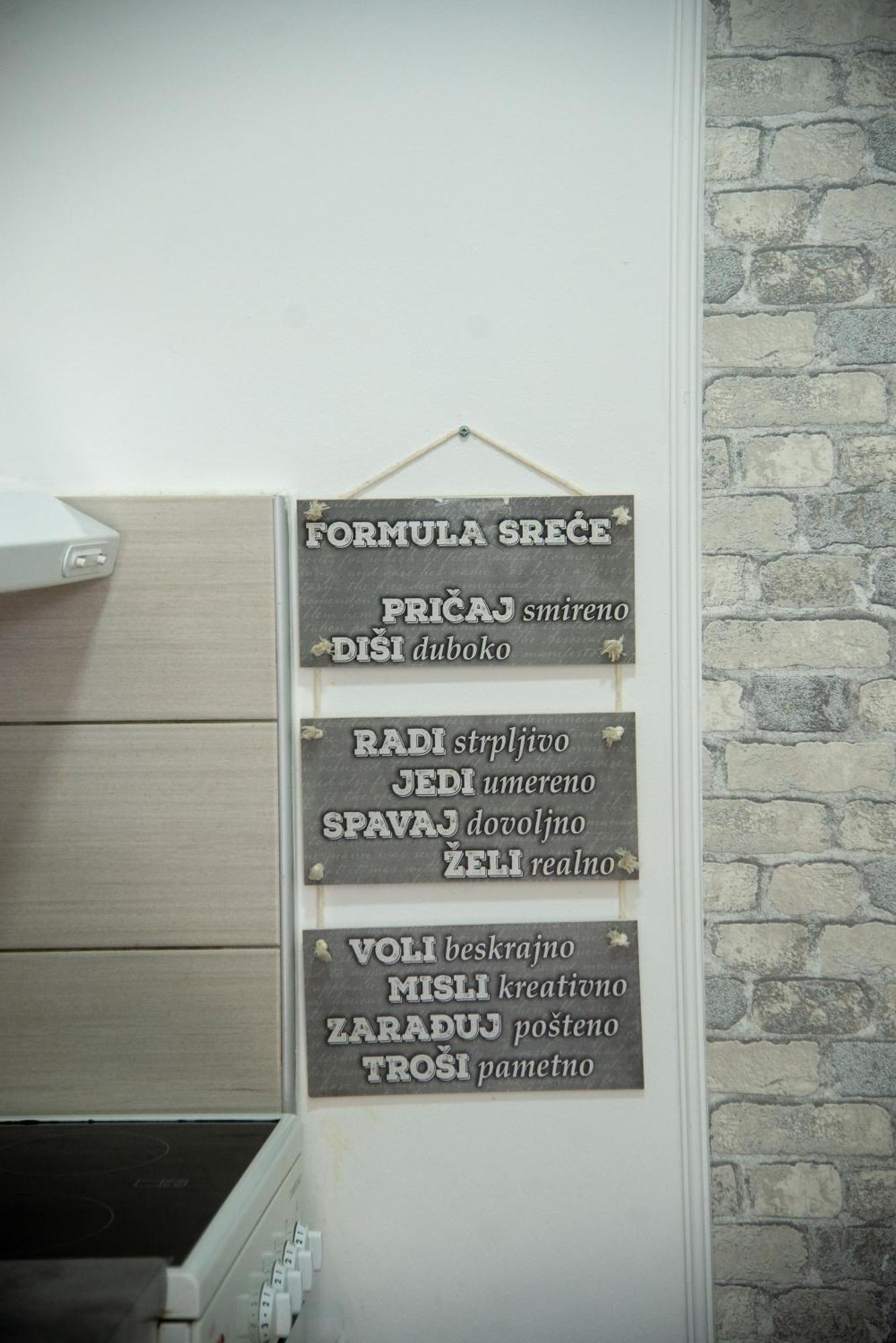 Apartmani Maslacak Vrdnik Dış mekan fotoğraf